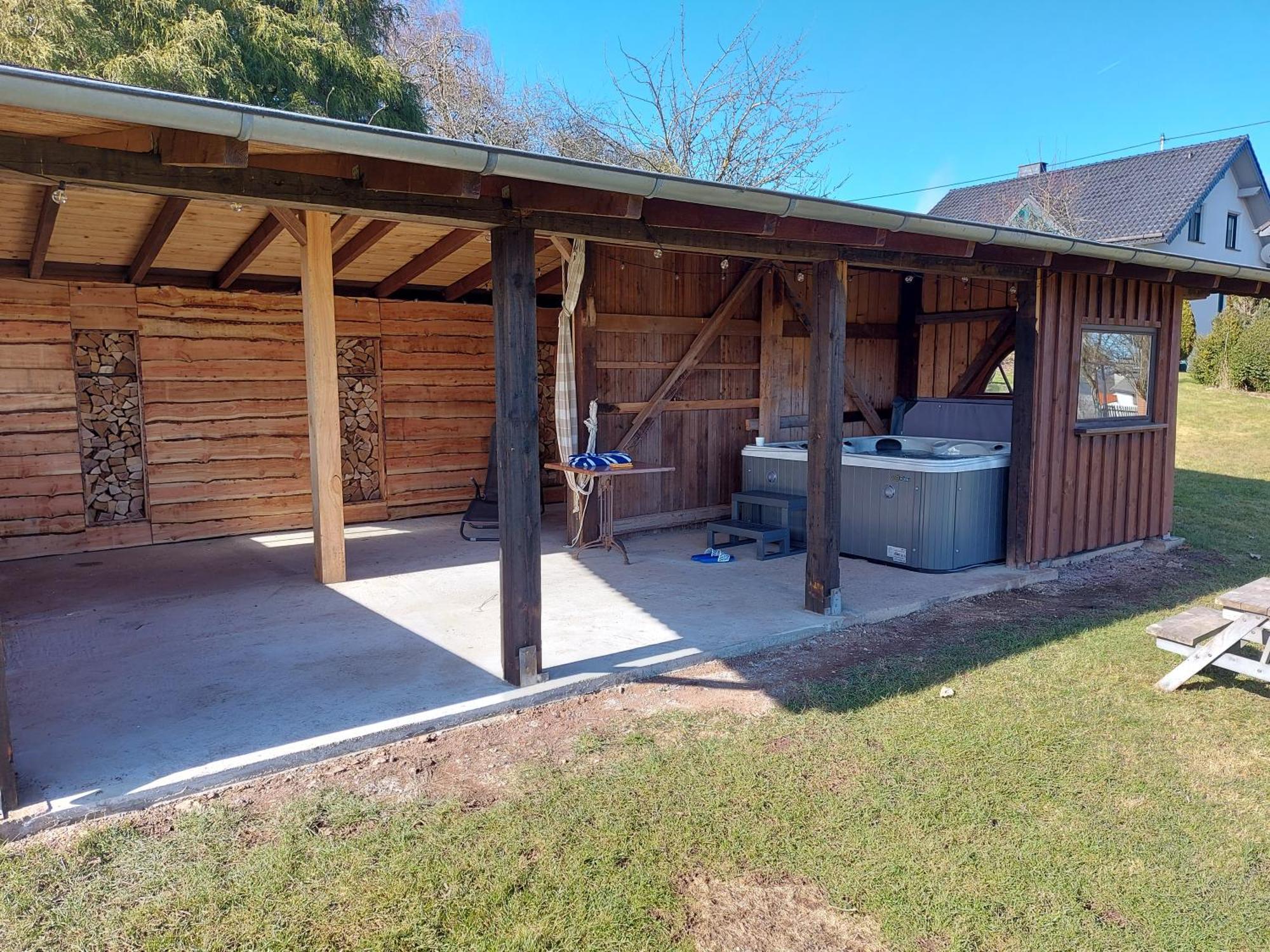 Ferienhaus Hescheld With Private Jacuzzi Hellenthal Exterior foto